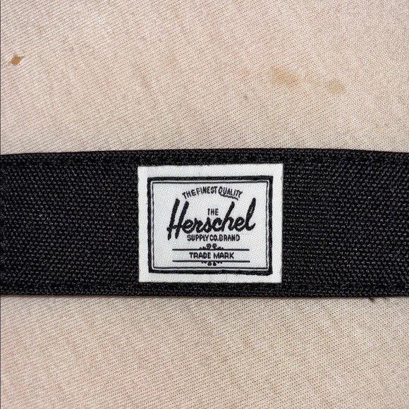 Herschel Supply Company Black adjustable strap Crossbody Bag - Picture 10 of 11